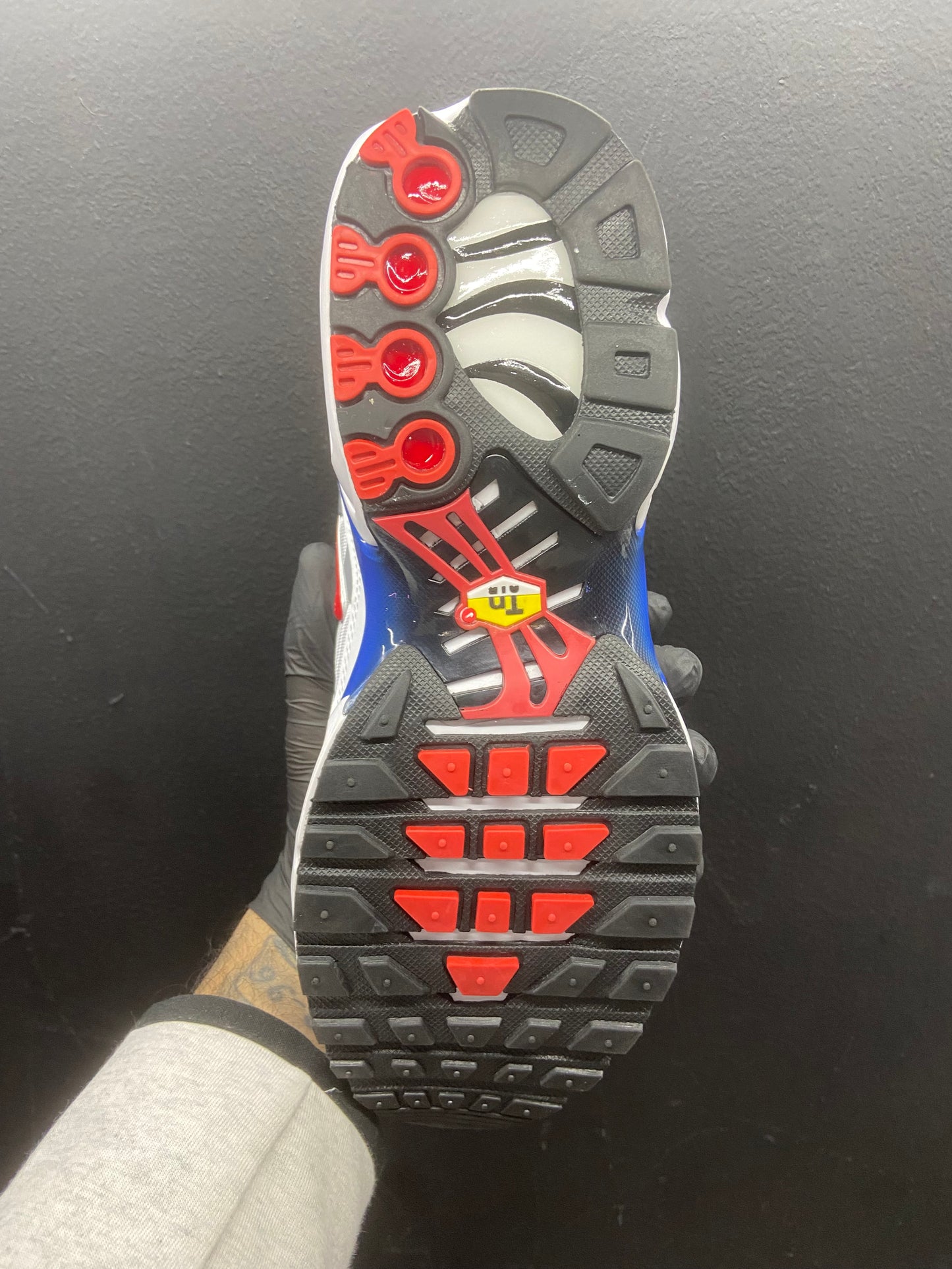 TN silver red