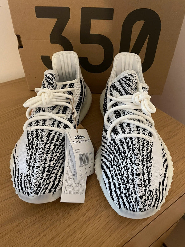 Yeezy 350 zebra