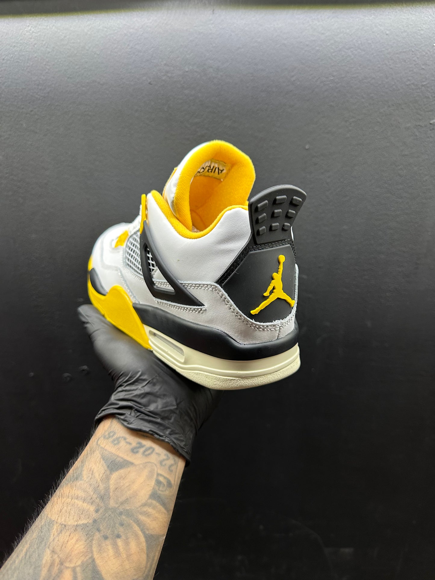 Jordan 4