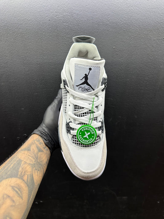 Jordan 4