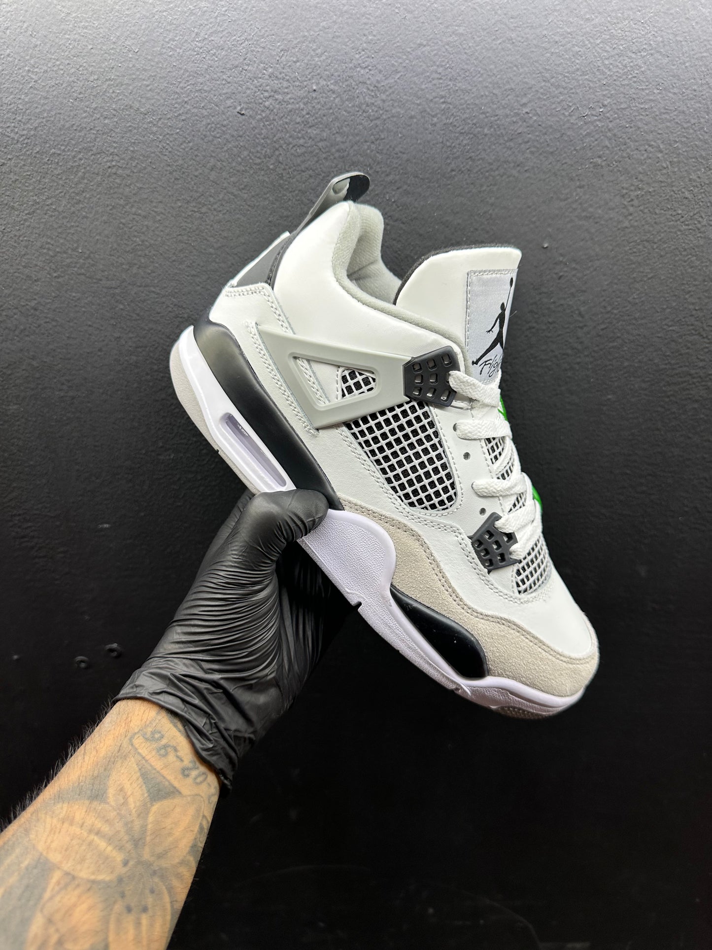 Jordan 4